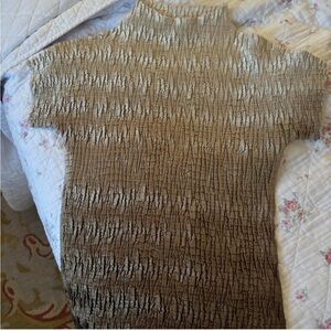 Pleated gradient top